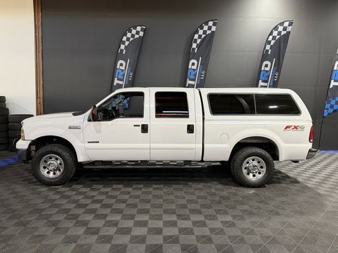 Used 2006 Ford F250 XLT image 2