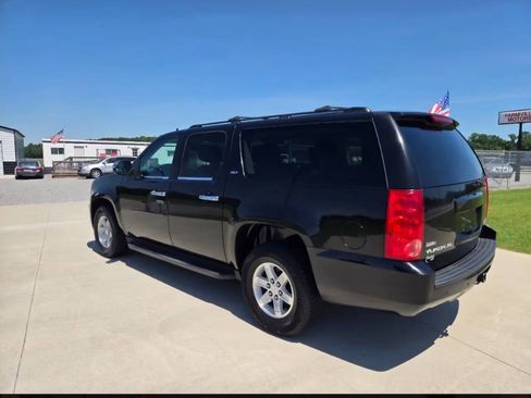 Used 2011 GMC Yukon XL SLT RWD image 6