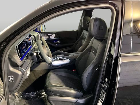 Certified 2025 Mercedes-Benz GLS 63 AMG 4MATIC image 9