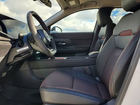 New 2026 Nissan Kicks SR image 16