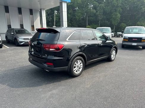 Used 2019 Kia Sorento L FWD image 17
