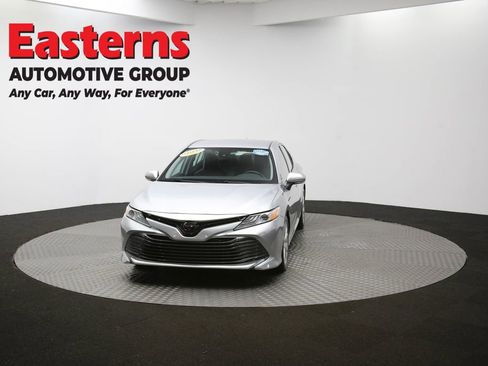 Used 2019 Toyota Camry XLE image 47