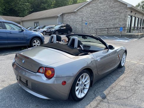Used 2004 BMW Z4 2.5i RWD image 4