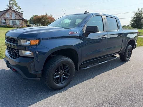 Used 2019 Chevrolet Silverado 1500 Custom Trail Boss w/ Custom Convenience Package AWD/4WD image 1
