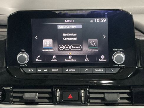 Used 2025 Nissan Pathfinder SV AWD/4WD image 14