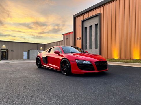 Used 2011 Audi R8 V10 AWD/4WD image 10