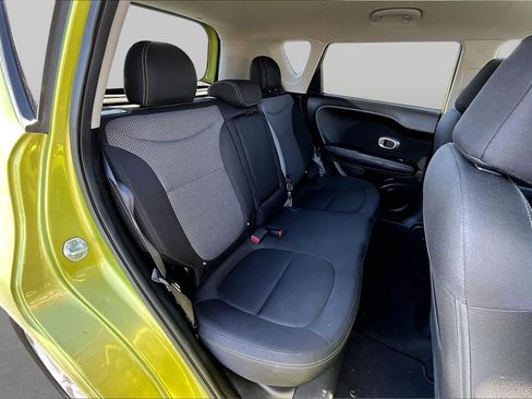 Used 2018 Kia Soul + FWD image 25