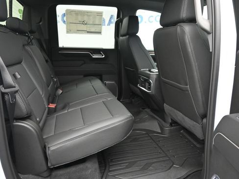 Used 2026 GMC Sierra 2500 Denali w/ Technology Package AWD/4WD image 10