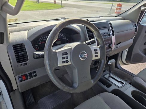 Used 2015 Nissan Frontier S RWD image 25
