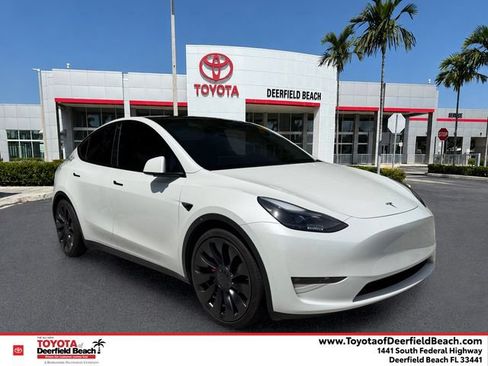 Used 2023 Tesla Model Y Performance AWD/4WD image 1