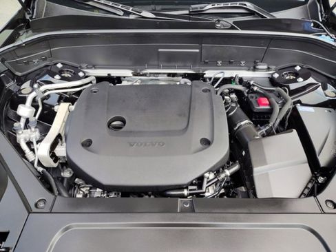 Used 2024 Volvo XC90 B6 Plus w/ Protection Package Premier image 9