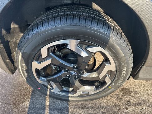 Certified 2023 Subaru Crosstrek 2.5i Limited w/ Popular Package #4A image 32