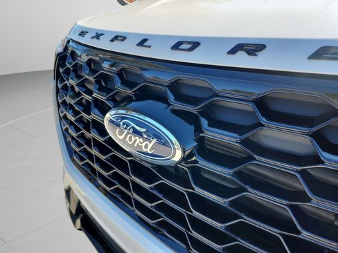 New 2025 Ford Explorer ST-Line w/ Premium Package image 22