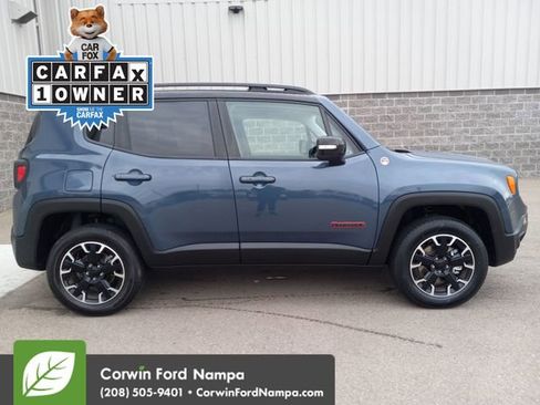 Used 2023 Jeep Renegade Trailhawk image 2