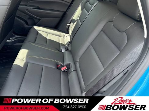 New 2026 Chevrolet Trax ACTIV w/ Sunroof Package FWD image 5