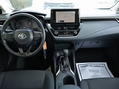 Used 2024 Toyota Corolla LE image 28