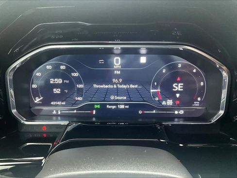 Used 2022 GMC Sierra 1500 Elevation image 25