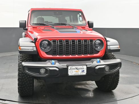 Used 2024 Jeep Wrangler Unlimited Rubicon 4xe image 3