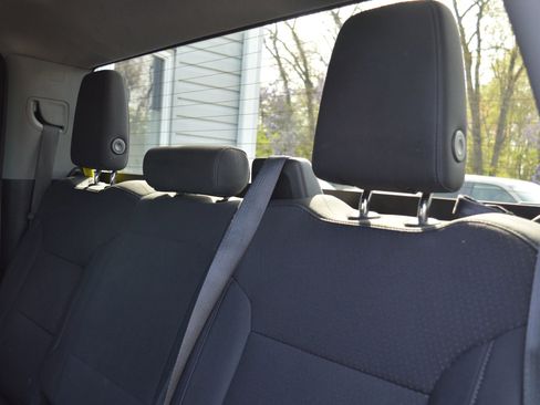 Used 2021 Chevrolet Silverado 1500 Custom image 15