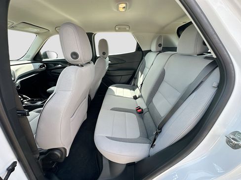 Used 2022 Chevrolet TrailBlazer LS FWD image 21