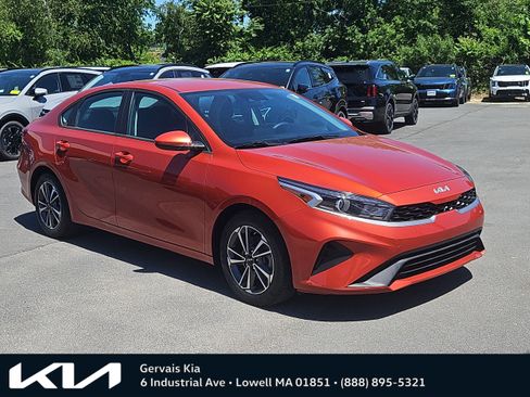Certified 2023 Kia Forte LXS FWD image 1