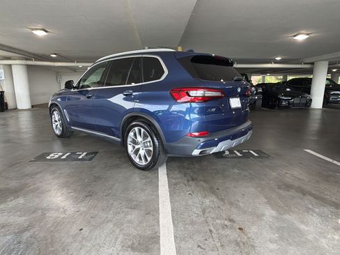 Used 2019 BMW X5 xDrive40i w/ Convenience Package AWD/4WD image 2
