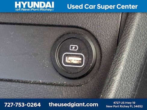 Certified 2023 Hyundai Santa Fe Limited image 34