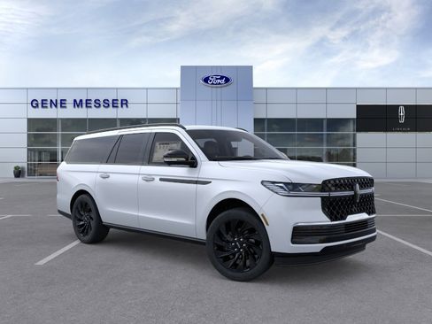 New 2026 Lincoln Navigator L Reserve AWD/4WD image 28