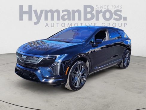 Used 2025 Cadillac Optiq Sport 2 AWD/4WD image 7