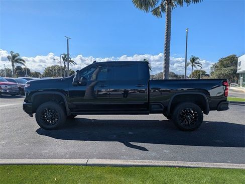 Used 2025 Chevrolet Silverado 2500 High Country w/ Midnight Edition image 6