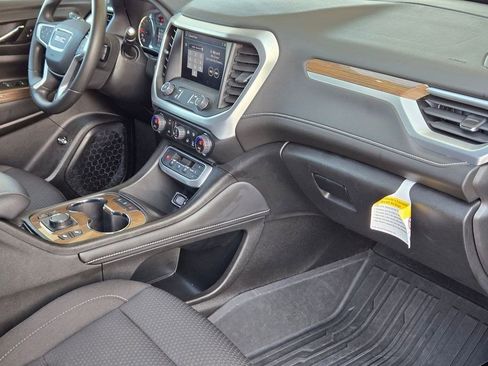 Used 2023 GMC Acadia SLE w/ Driver Convenience Package image 28