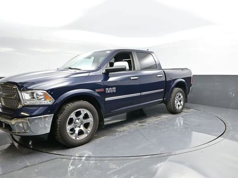 Used 2015 RAM 1500 Laramie w/ Convenience Group image 5