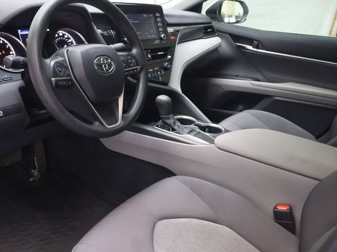 Used 2022 Toyota Camry LE FWD image 18