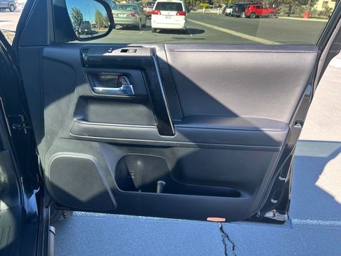 Certified 2023 Toyota 4Runner 40th Anniversary SE image 28