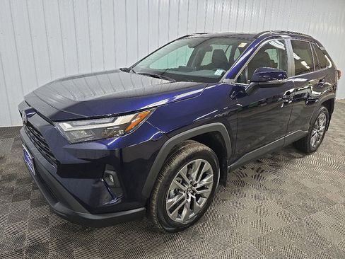 Used 2023 Toyota RAV4 XLE Premium AWD/4WD image 8