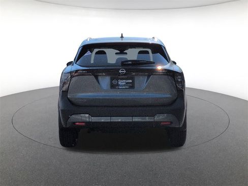 New 2026 Nissan Kicks SR w/ Cold Weather Package image 6