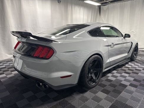 Used 2017 Ford Mustang Shelby GT350 image 7