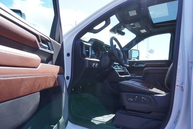 Used 2026 GMC Sierra 3500 Denali Ultimate AWD/4WD image 24