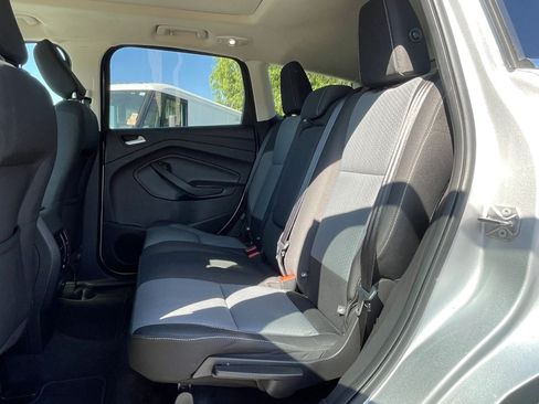 Used 2018 Ford Escape SE FWD image 23