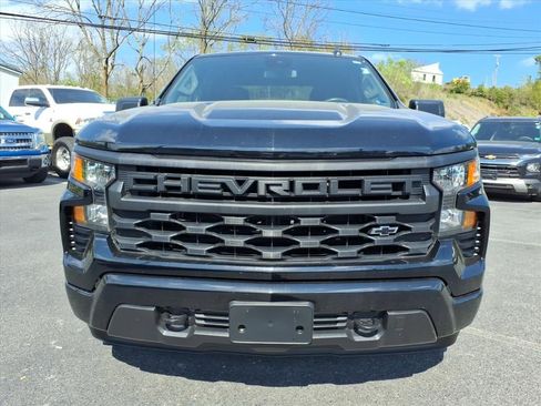 Used 2023 Chevrolet Silverado 1500 Custom w/ LPO, Dark Essentials Package image 10