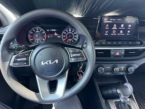 Used 2023 Kia Forte LXS FWD image 9