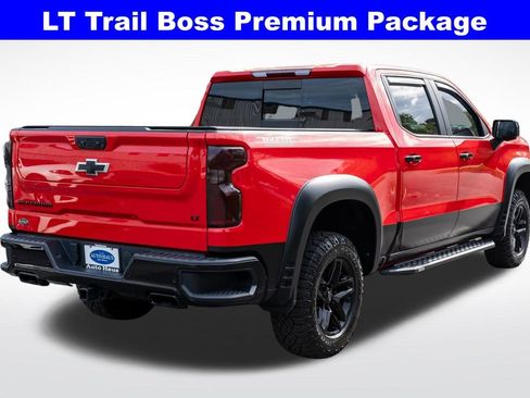 Used 2022 Chevrolet Silverado 1500 LT Trail Boss w/ LT Trail Boss Premium Package image 8