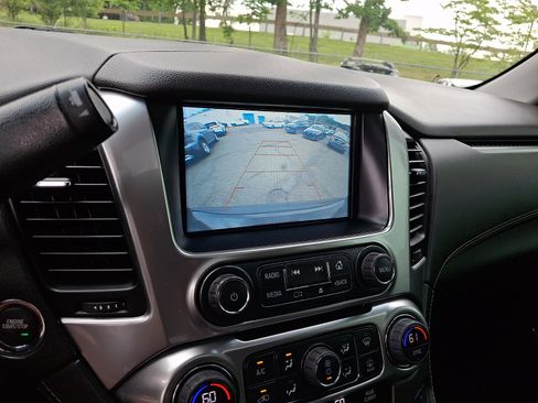 Used 2020 Chevrolet Tahoe LT AWD/4WD image 24