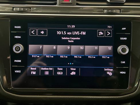 Used 2019 Volkswagen Tiguan SE FWD image 10