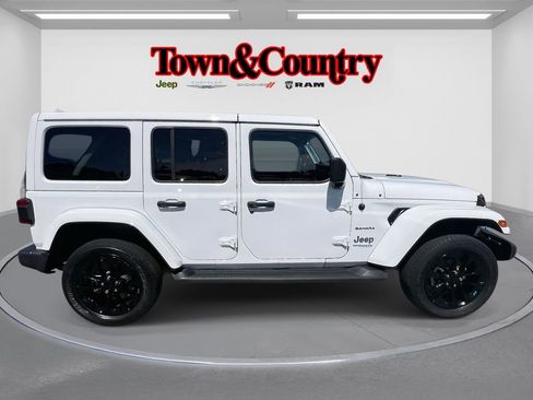 Used 2022 Jeep Wrangler Unlimited Sahara 4xe w/ Cold Weather Group image 4