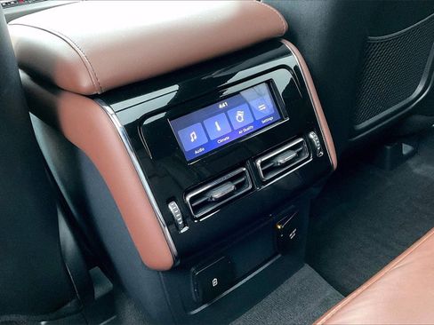 Used 2025 Lincoln Aviator Reserve w/ Illumination Package image 10