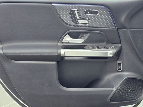 New 2026 Mercedes-Benz GLB 250 4MATIC image 35