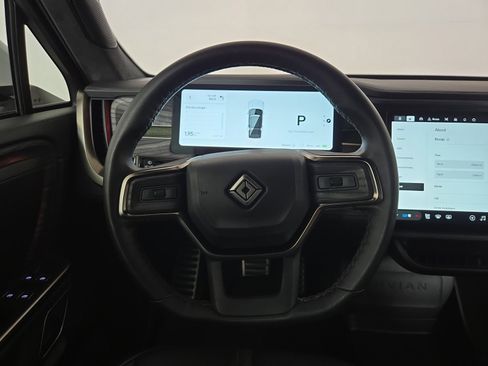 Used 2024 Rivian R1S Adventure AWD/4WD image 28