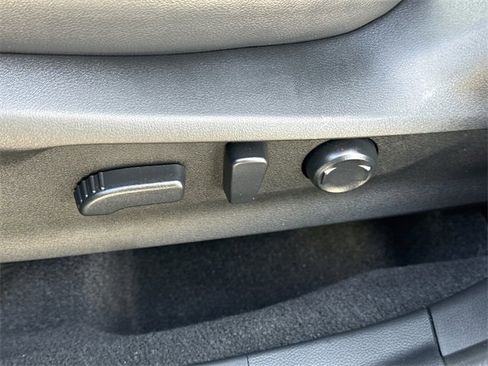 Certified 2024 Subaru Forester Limited image 17