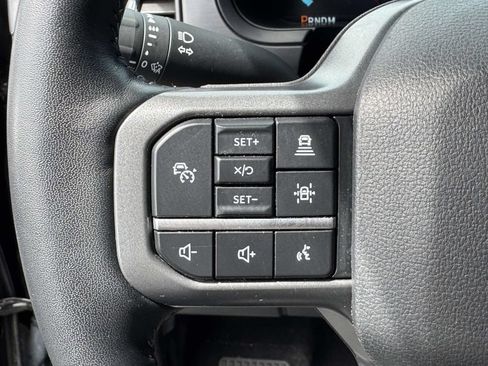 Used 2024 Ford F150 Lariat AWD/4WD image 24